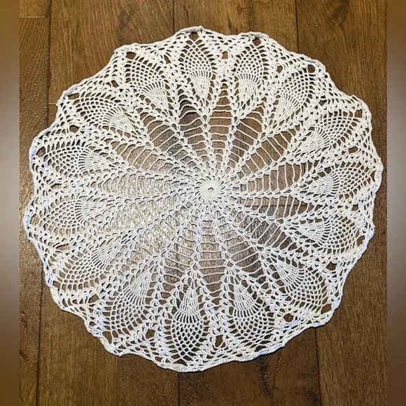 Vintage Handmade Crochet Doily - Picture 3 of 3